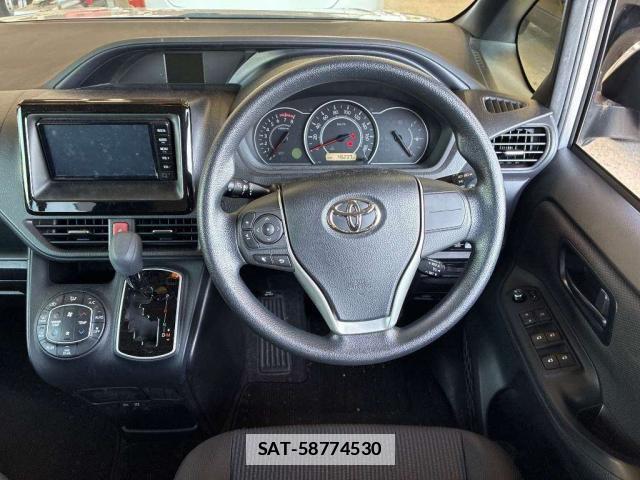 Toyota VOXY 2018-11 7816570-2