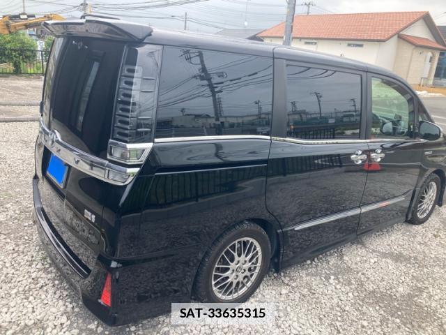 Toyota VOXY 2019-09 7816758-1