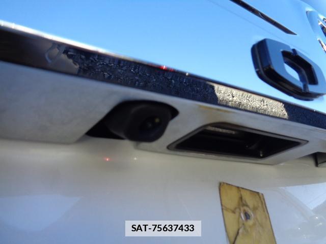 Toyota VOXY 2015-06 7817079-15