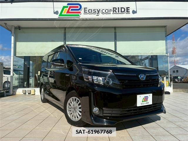 Toyota VOXY 2015-11 7817452-0