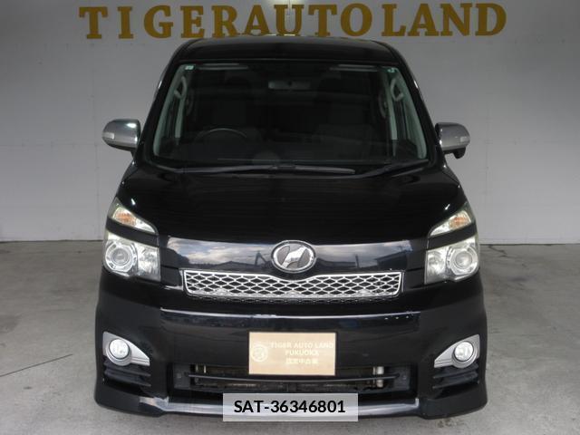 Toyota VOXY 2010-11 7818115-11