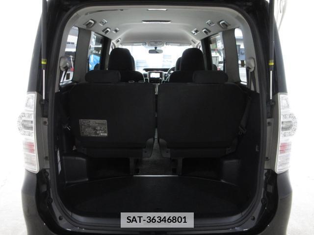 Toyota VOXY 2010-11 7818115-14