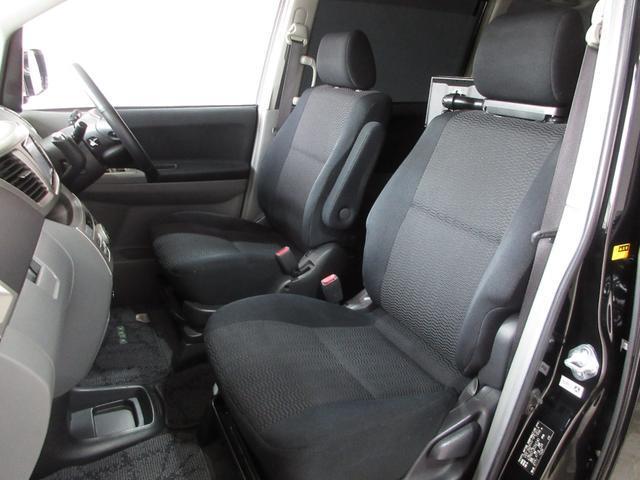 Toyota VOXY 2006-05 7818116-15