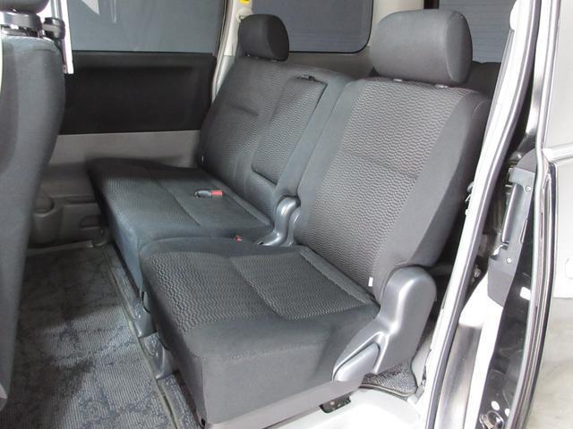 Toyota VOXY 2006-05 7818116-16
