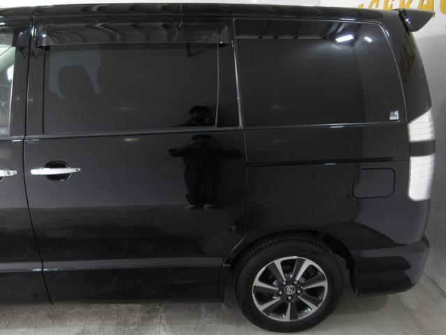 Toyota VOXY 2006-05 7818116-5