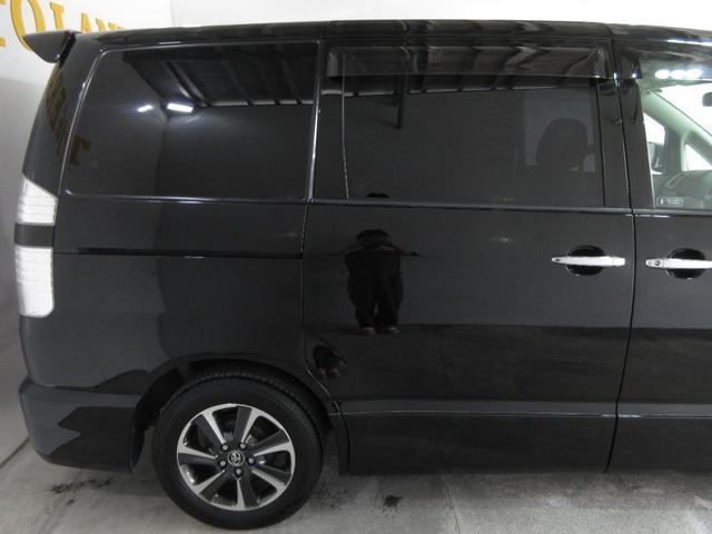Toyota VOXY 2006-05 7818116-9