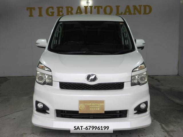 Toyota VOXY 2010-07 7818129-11