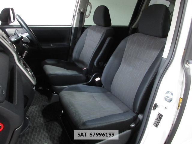 Toyota VOXY 2010-07 7818129-15