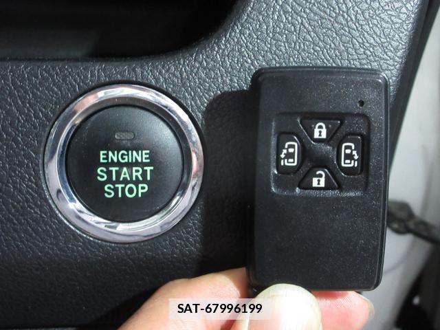 Toyota VOXY 2010-07 7818129-2