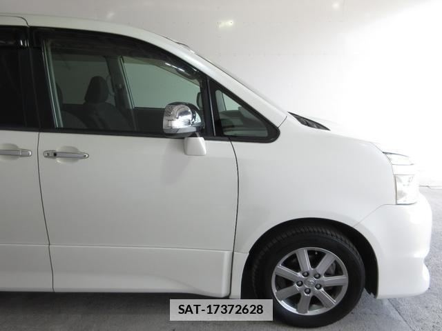 Toyota VOXY 2009-05 7818138-10