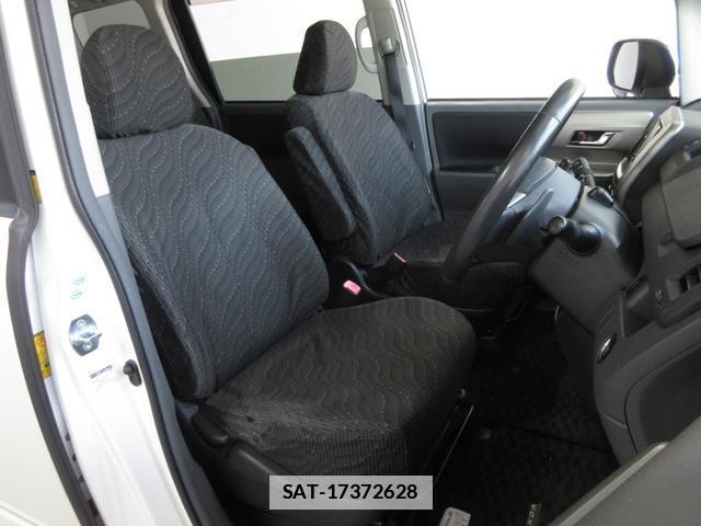 Toyota VOXY 2009-05 7818138-13