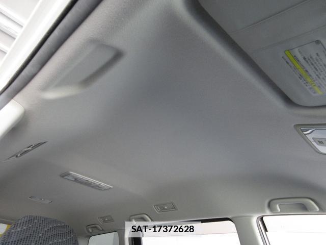 Toyota VOXY 2009-05 7818138-17
