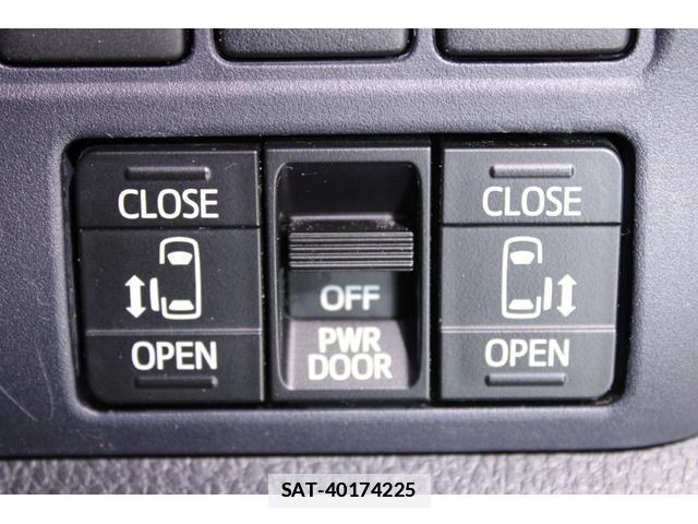 Toyota VOXY 2014-10 7818182-5