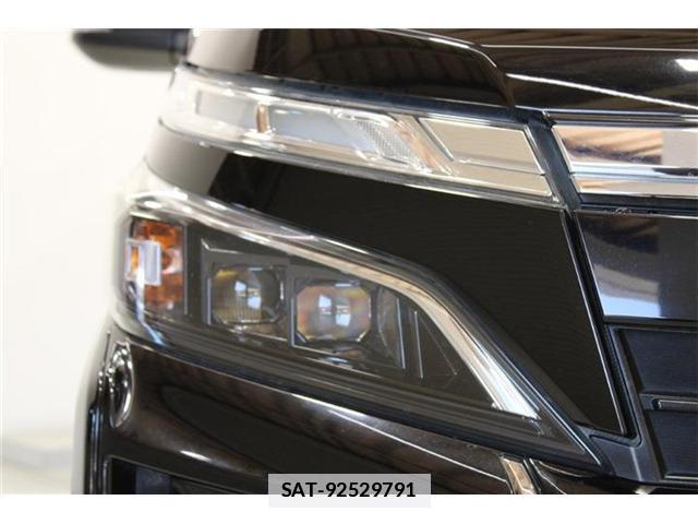 Toyota VOXY 2020-11 7818202-16
