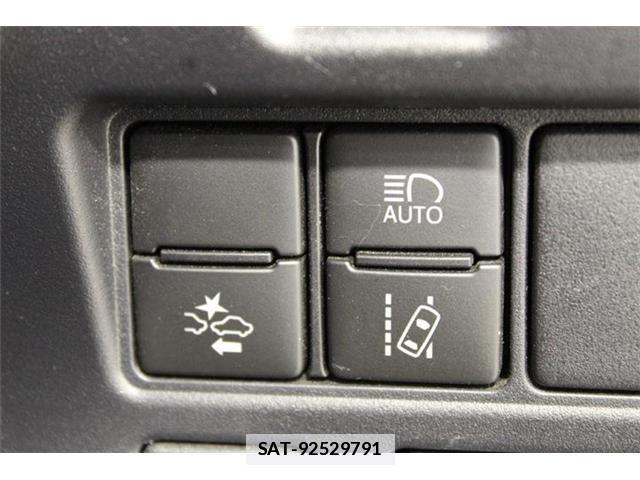 Toyota VOXY 2020-11 7818202-3