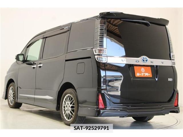 Toyota VOXY 2020-11 7818202-9