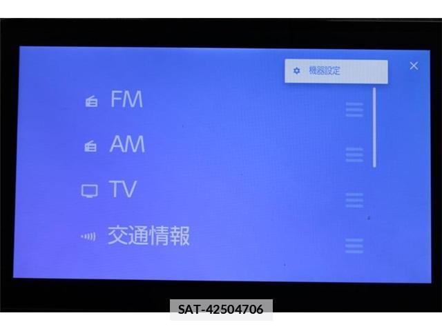 Toyota VOXY 2022-04 7818211-3