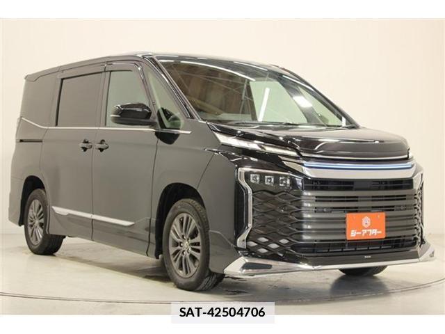 Toyota VOXY 2022-04 7818211-5
