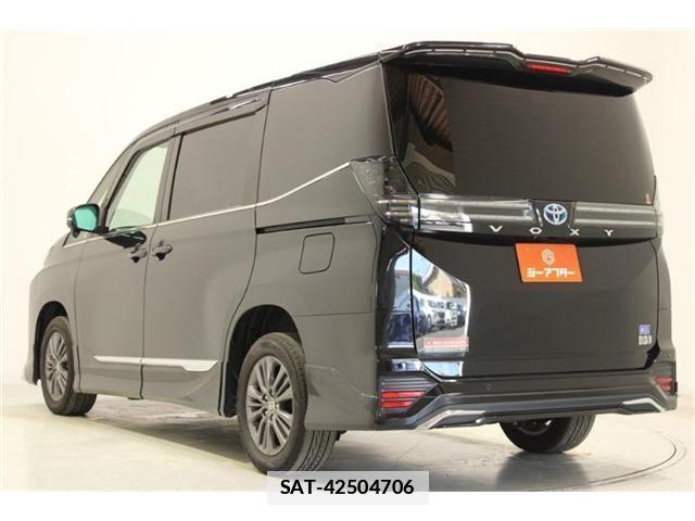 Toyota VOXY 2022-04 7818211-9