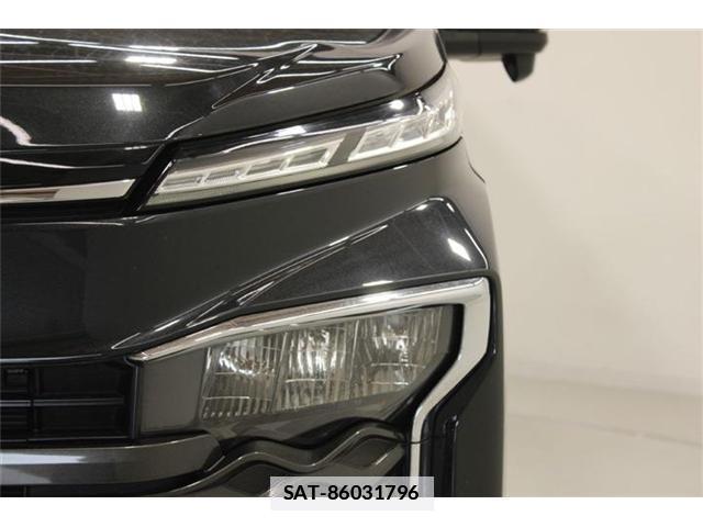 Toyota VOXY 2023-02 7818232-14