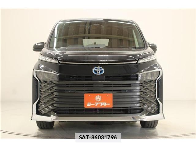Toyota VOXY 2023-02 7818232-6