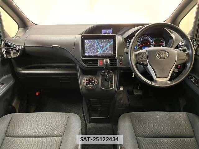 Toyota VOXY 2014-05 7818326-1