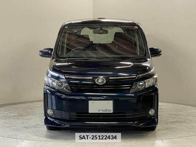 Toyota VOXY 2014-05 7818326-11