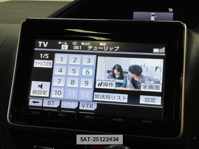 Toyota VOXY 2014-05 7818326-4