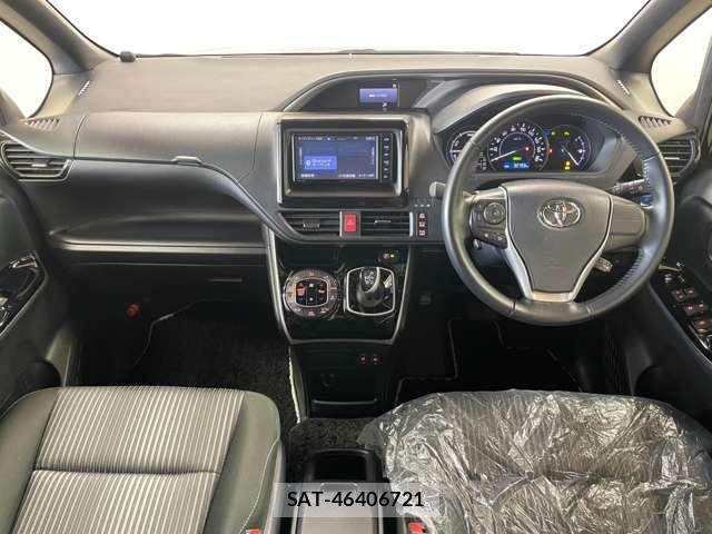 Toyota VOXY 2020-11 7818393-1