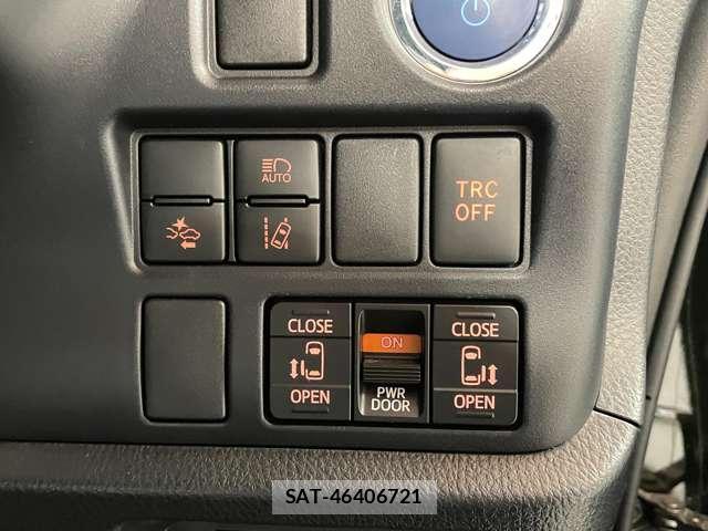 Toyota VOXY 2020-11 7818393-4