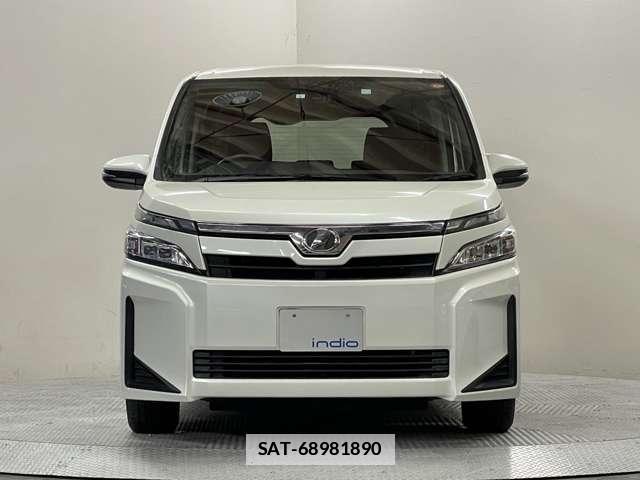 Toyota VOXY 2019-03 7818394-12
