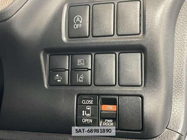 Toyota VOXY 2019-03 7818394-5