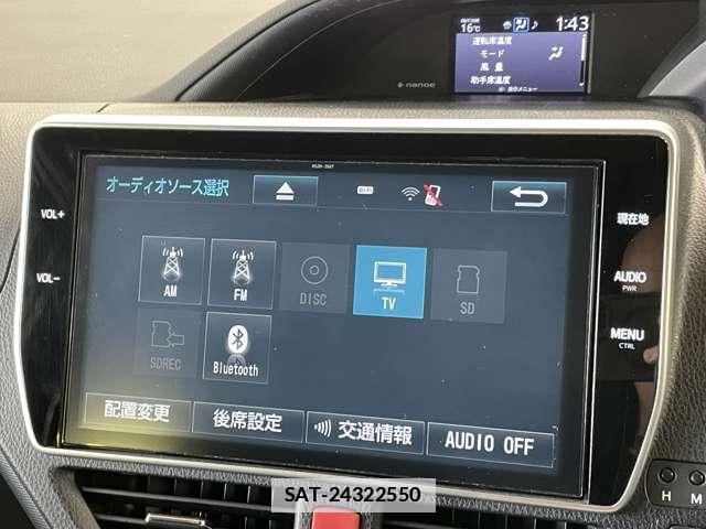 Toyota VOXY 2018-03 7818406-3