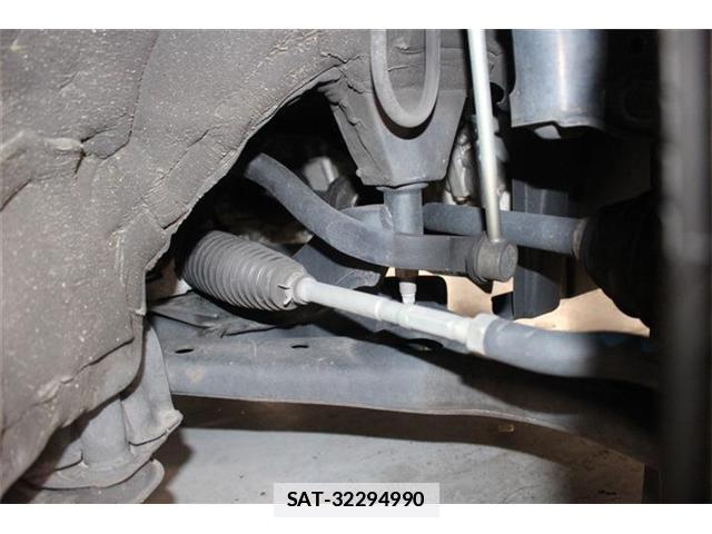 Toyota VOXY 2017-09 7818463-19
