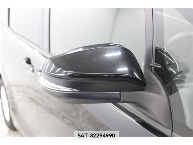 Toyota VOXY 2017-09 7818463-9