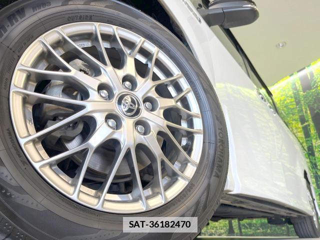Toyota VOXY 2019-01 7818549-13