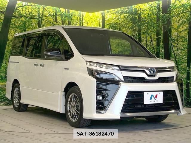 Toyota VOXY 2019-01 7818549-16