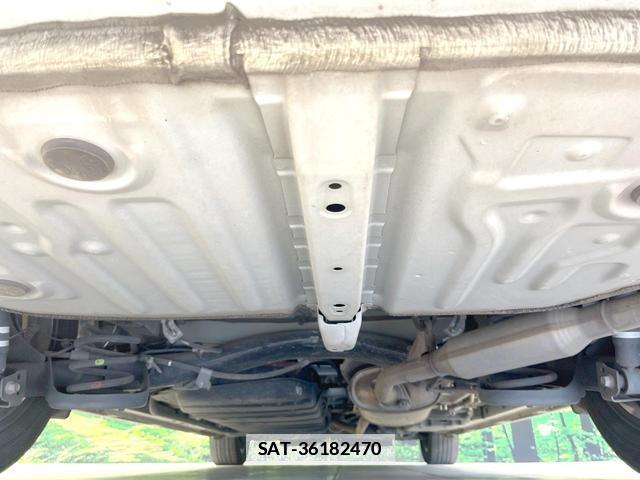 Toyota VOXY 2019-01 7818549-19