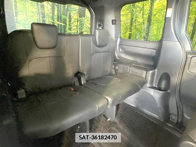 Toyota VOXY 2019-01 7818549-9