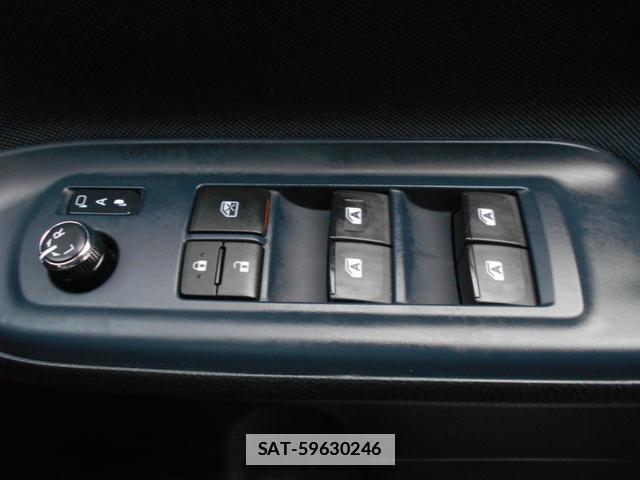 Toyota VOXY 2014-12 7818577-10