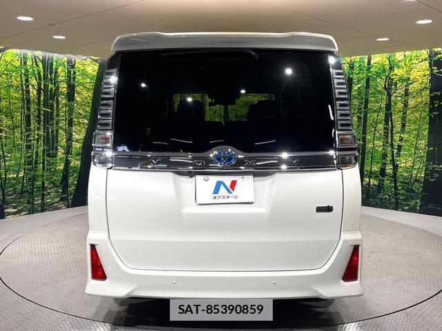 Toyota VOXY 2021-07 7818970-14