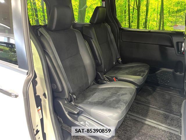 Toyota VOXY 2021-07 7818970-7