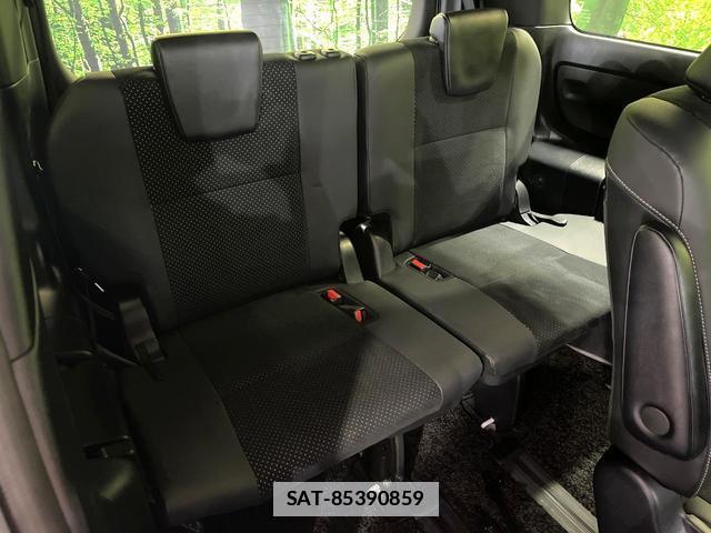 Toyota VOXY 2021-07 7818970-8