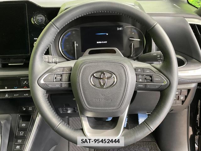 Toyota VOXY 2024-05 7819353-11