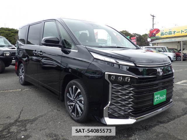 Toyota VOXY 2026-02 7819557-3