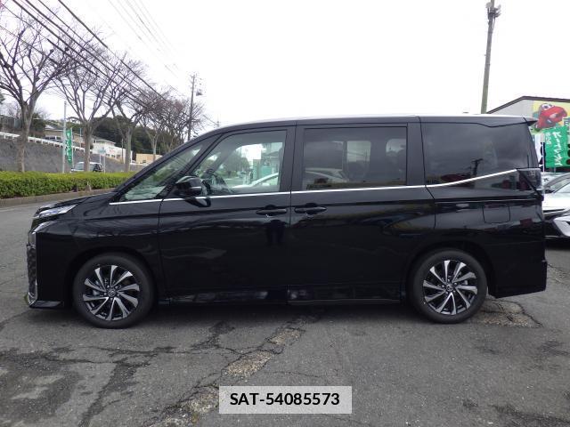 Toyota VOXY 2026-02 7819557-7