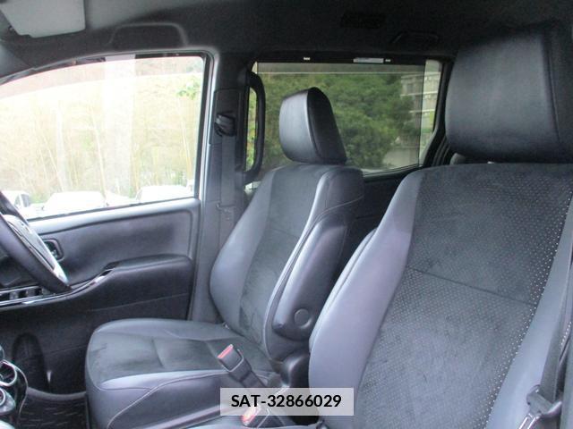 Toyota VOXY 2020-12 7819621-16