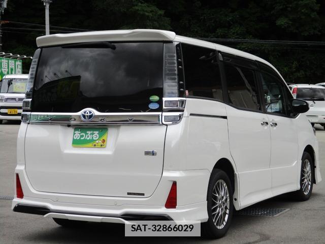 Toyota VOXY 2020-12 7819621-7