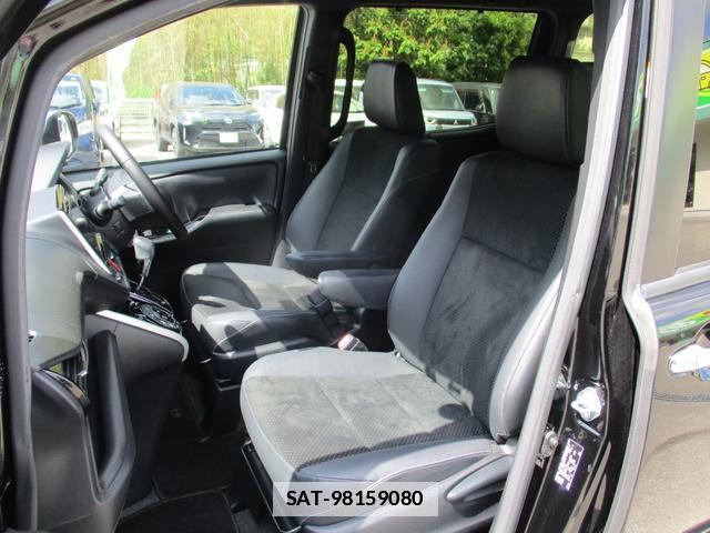 Toyota VOXY 2020-12 7819623-8