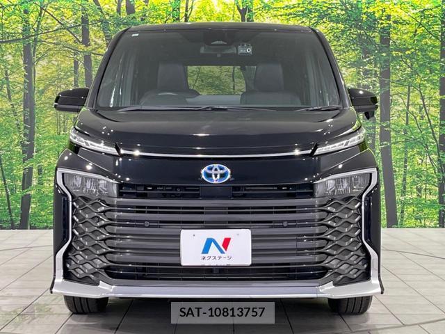Toyota VOXY 2023-07 7819843-15